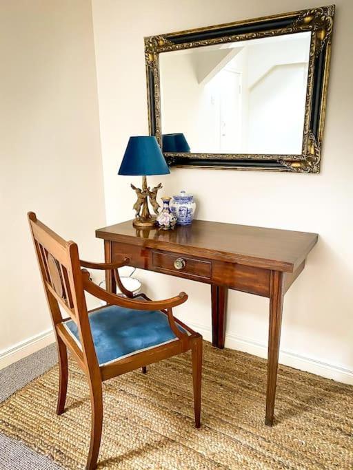 Rose House Villa Glenarm Екстериор снимка